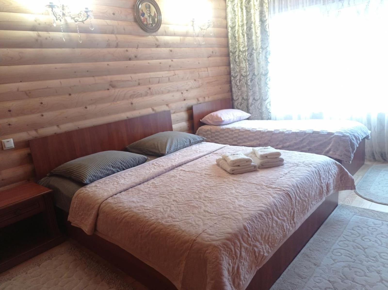Затишний Готель "Едем" Mykulychyn Habitación foto